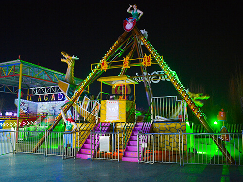 24 Seats Backyard Pirate Ship ride