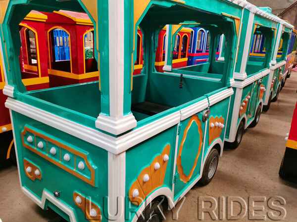 amusement park train